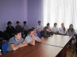 Нам об этом не помнить нельзя