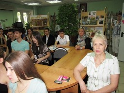 Свою судьбу он с веком разделил