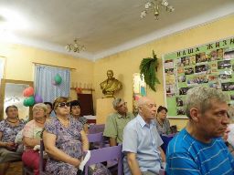 Теперь живу посередине между войной и тишиной